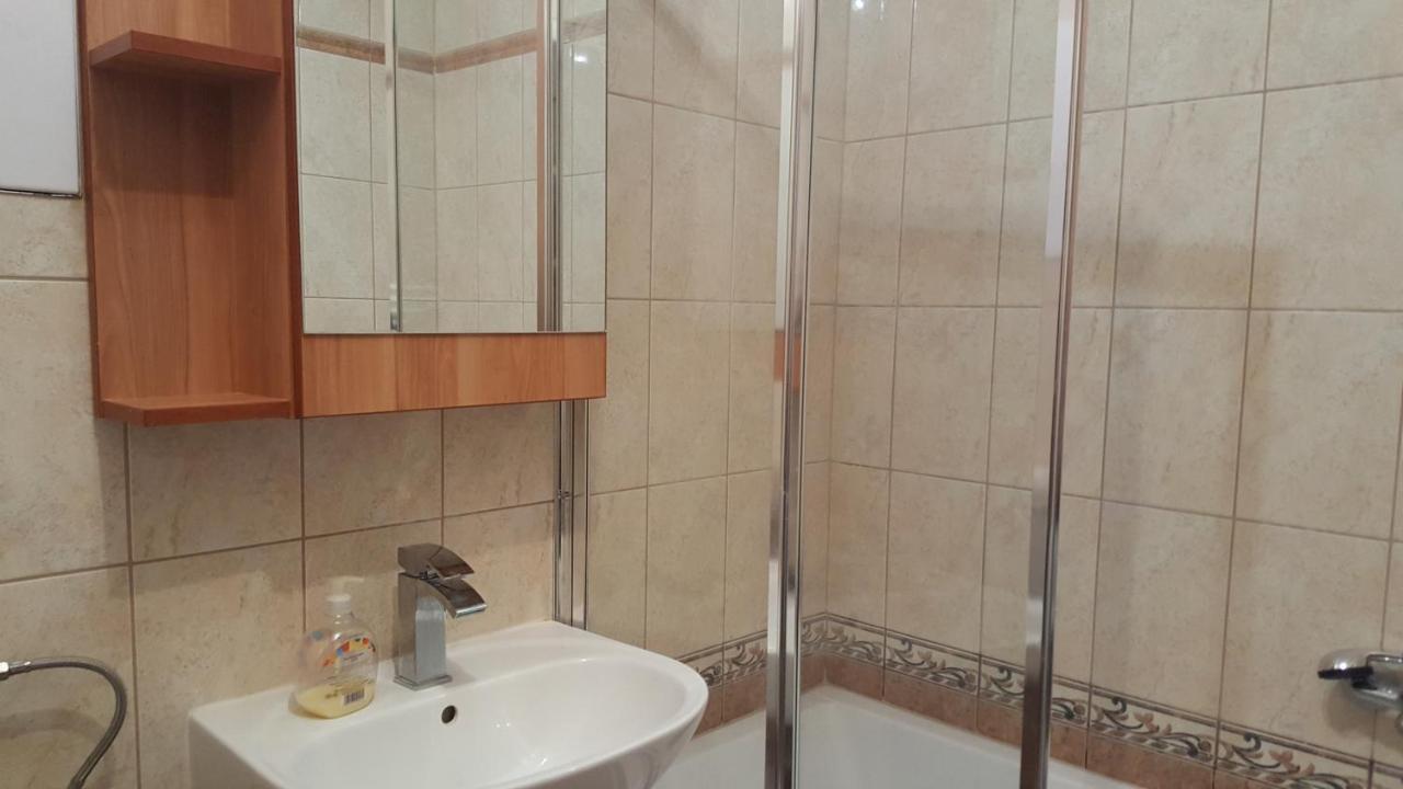 Safari Apartman Hajdúszoboszló Eksteriør billede
